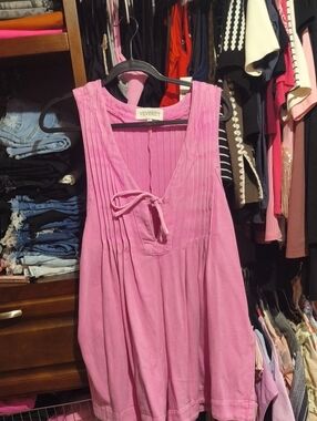 Pink Sleeveless Pleated V-Neck Tie Front Top